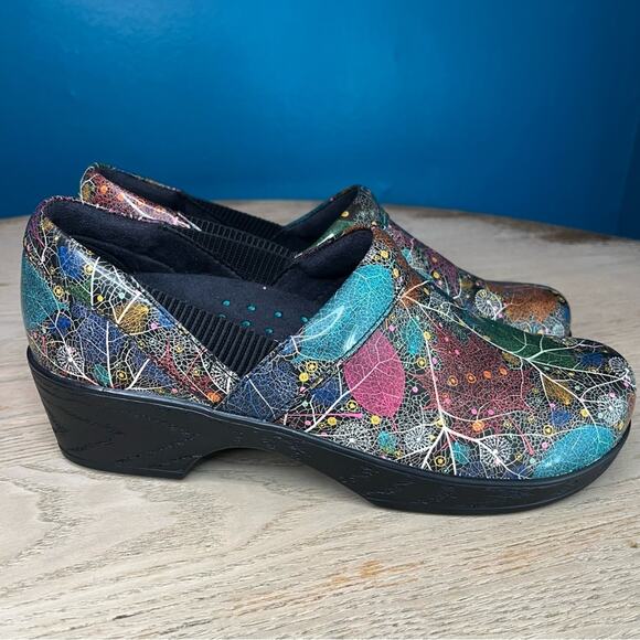 NWOT Klogs Portland Woodland Patent Leather Clog Slip Resistant Shoe Women’s 9 - Picture 2 of 10